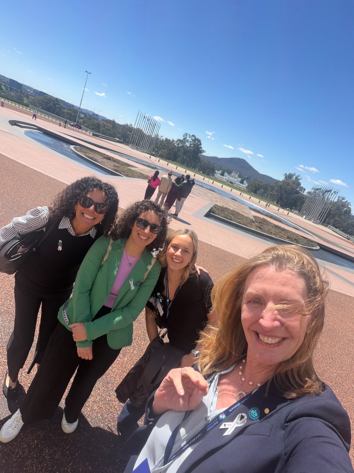 sophia, beck, liv, liz head to the hill