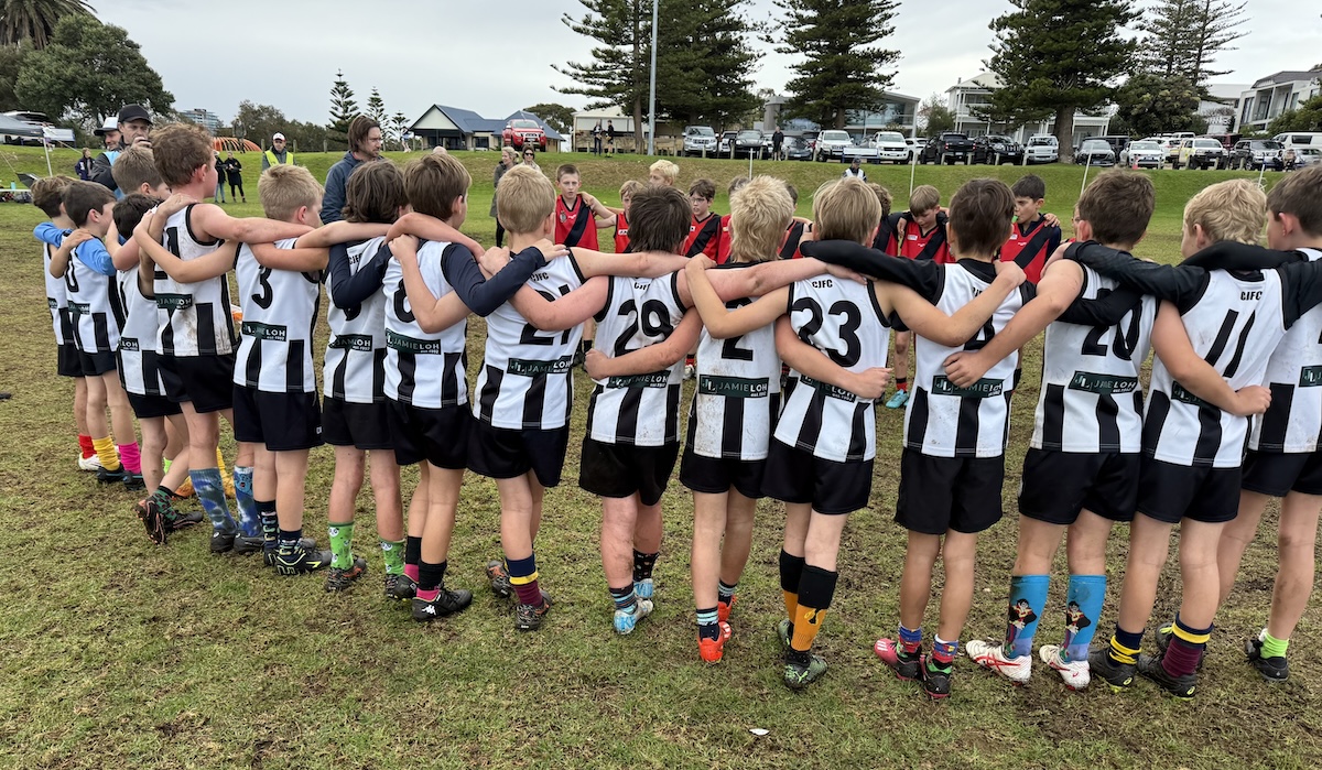 kicking goals cottesloe